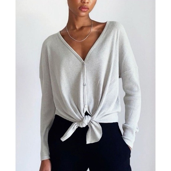 Babaton / Aritzia Taurus Grey Waffle Button Down Shirt | Medium - Picture 1 of 10